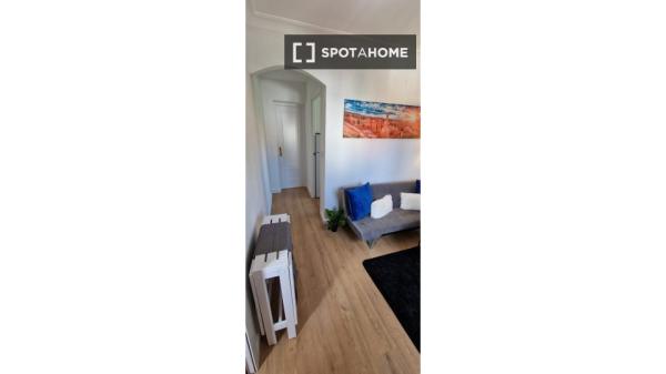 Studio for rent in Calle Nápoles, Madrid thumbnail 1