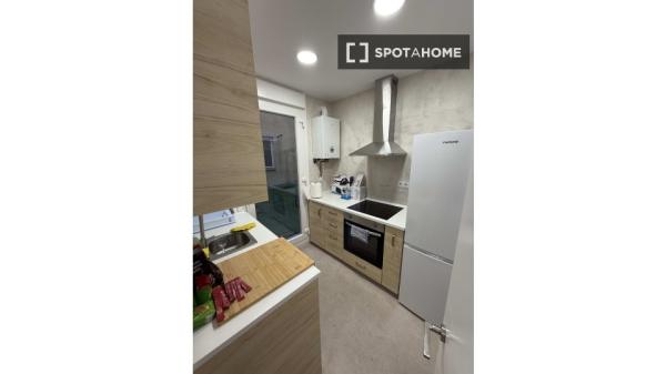 Habitación en piso compartido en madrid. photo 4