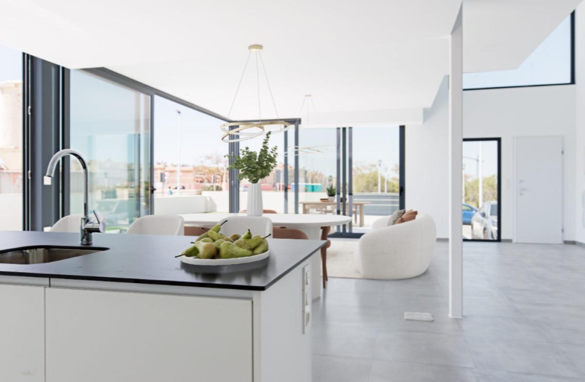 Obra nueva Miró en Gran Alacant (Revista) photo 4