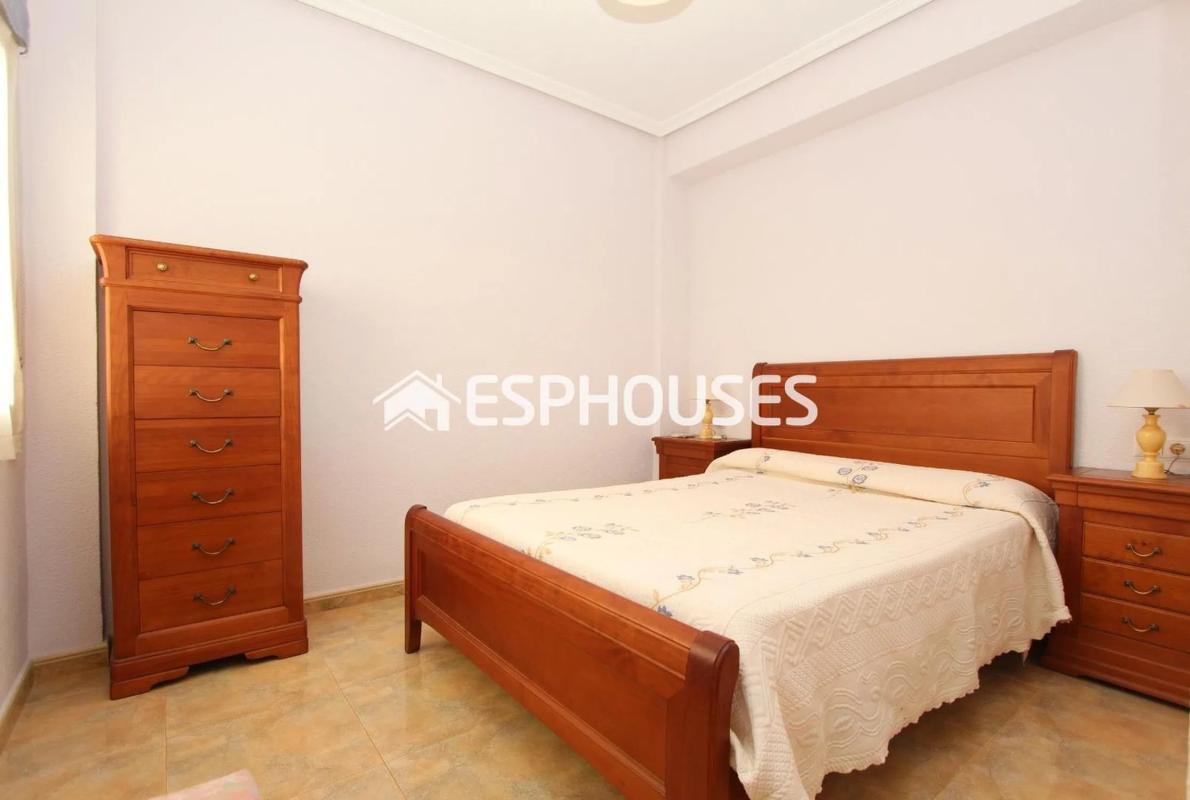 Venta de piso en Zona Pueblo, Guardamar del Segura
photo 4