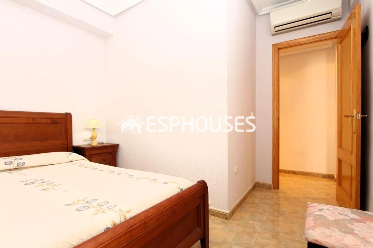 Venta de piso en Zona Pueblo, Guardamar del Segura
photo 5