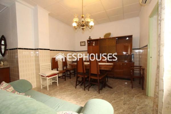 Chalet independiente en venta en Zona Pueblo, Guardamar del Segura
thumbnail 1