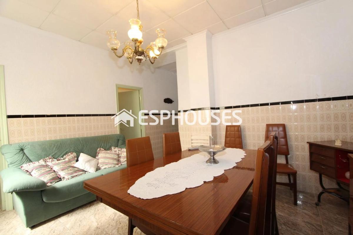 Sale of independent chalet in Zona Pueblo, Guardamar del Segura
photo 3