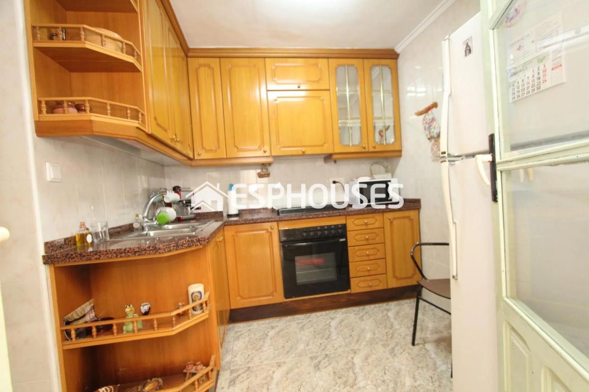 Sale of independent chalet in Zona Pueblo, Guardamar del Segura
photo 5
