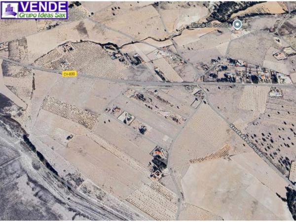 Terreno en calle Álvaro de Mendaña thumbnail 2