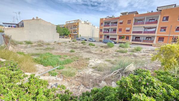Terreno en calle Guardamar del Segura, 7 photo 4