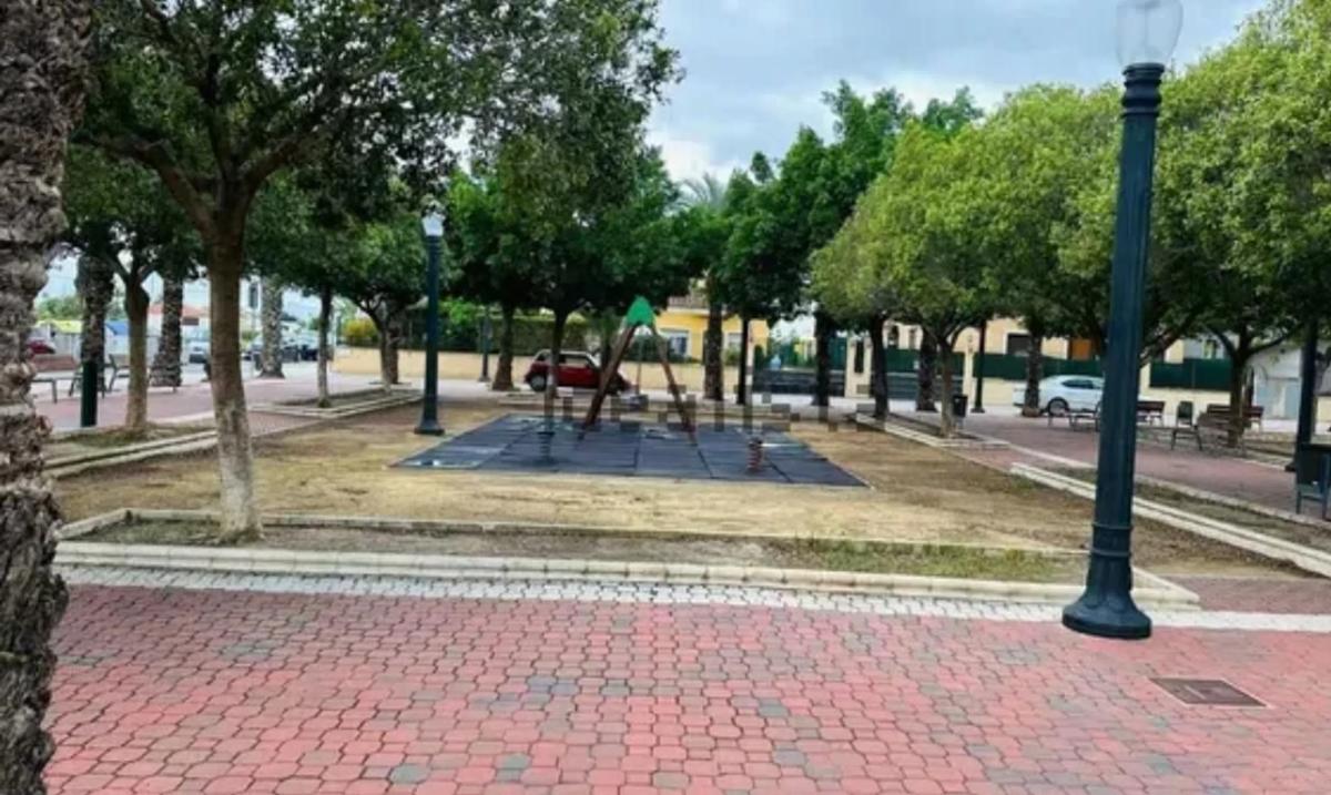Terreno en venta en Elche / Elx, Alicante photo 1