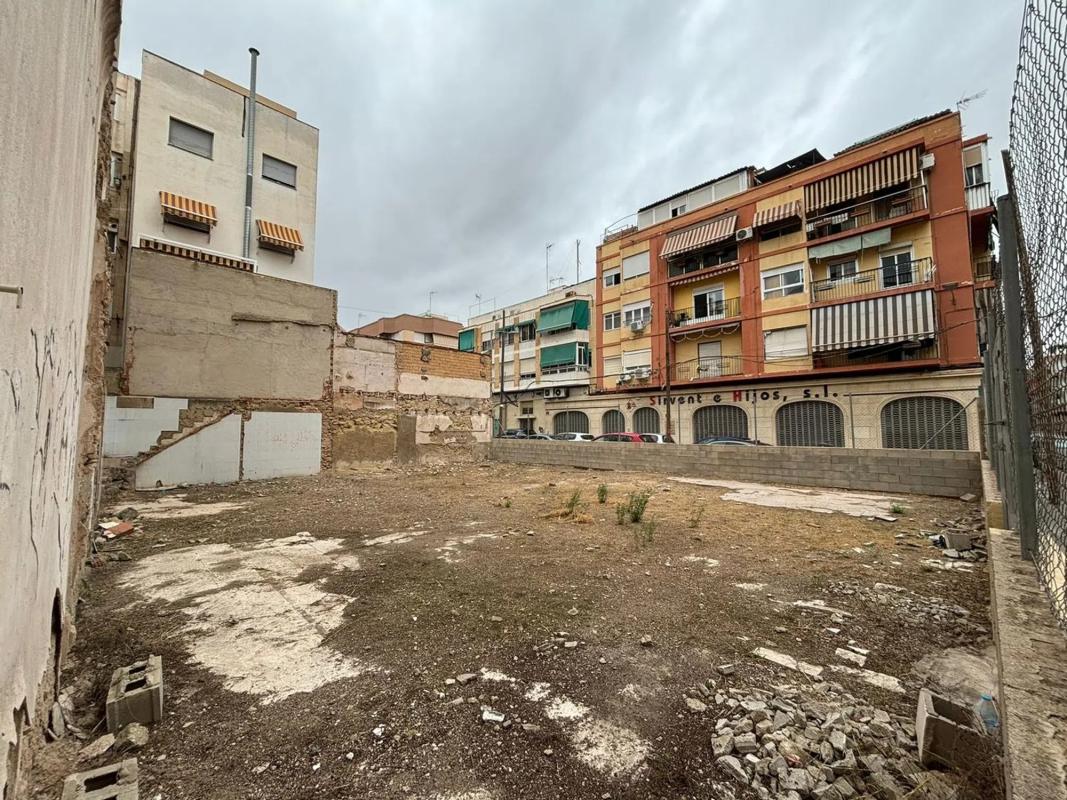 Terreno en venta en Alicante / Alacant, Alicante photo 3