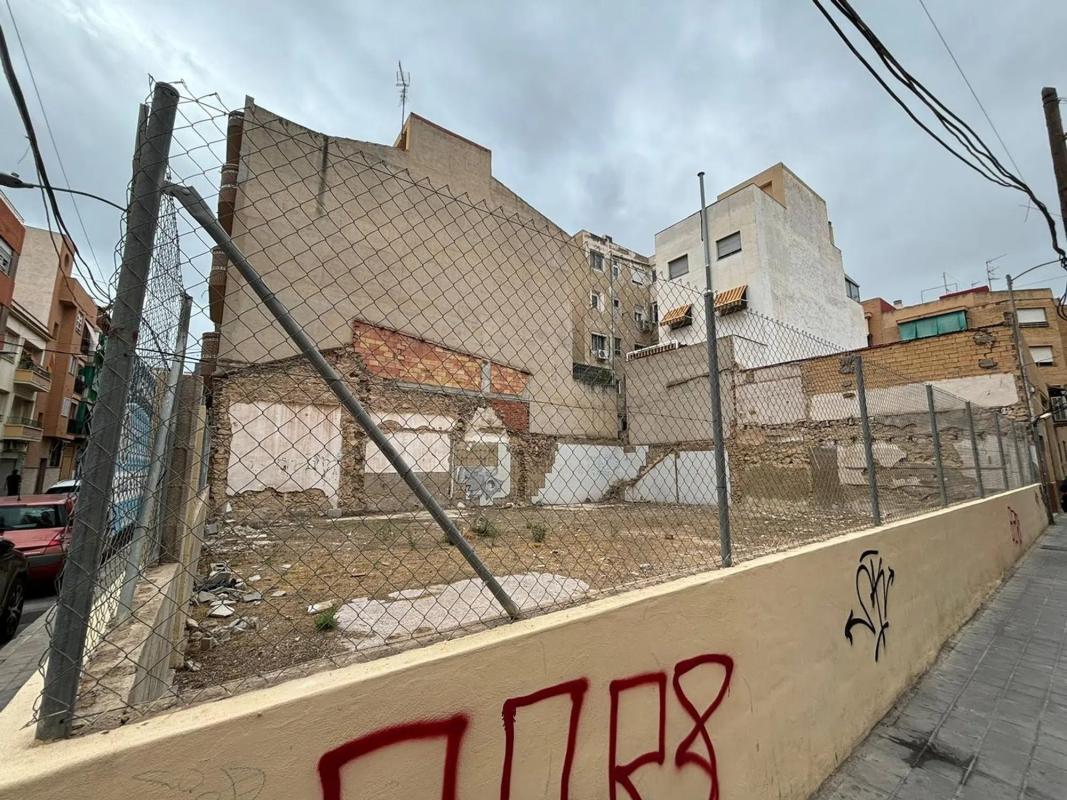 Terreno en venta en Alicante / Alacant, Alicante photo 4