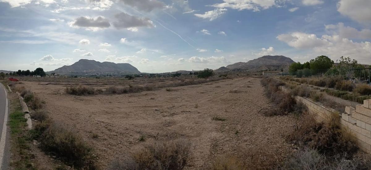 Land for sale in Alicante, Alicante photo 3