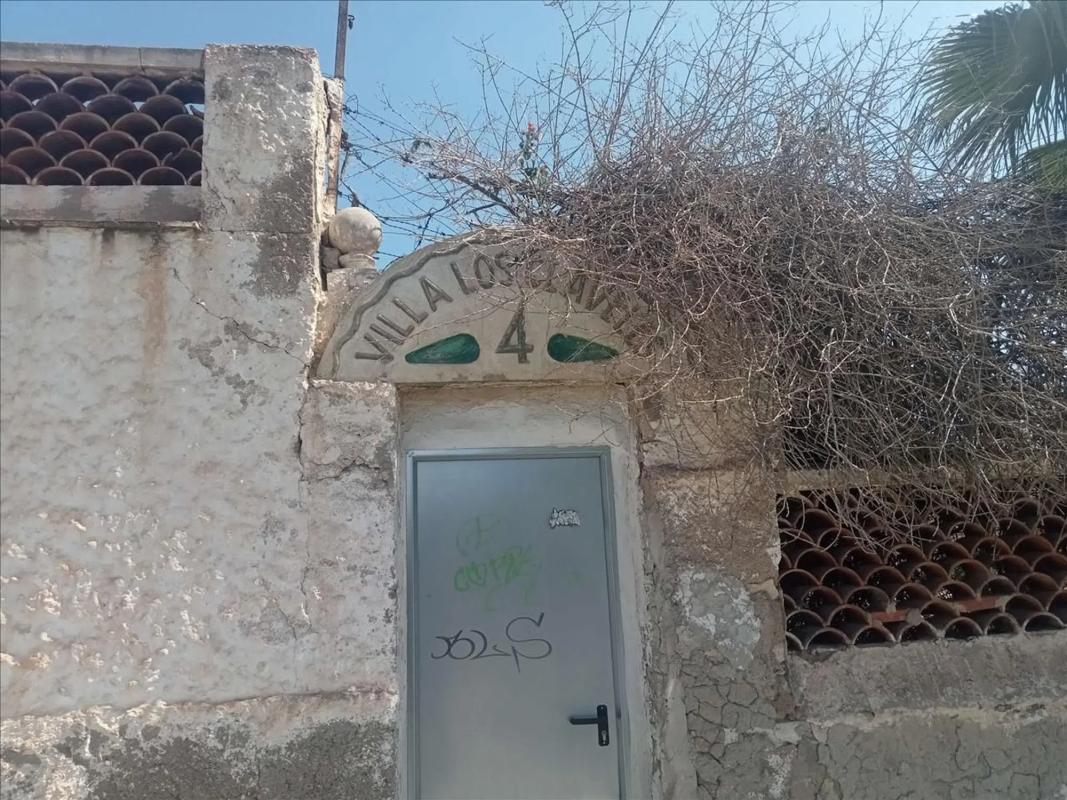 Terreno en venta en Alicante / Alacant, Alicante photo 2