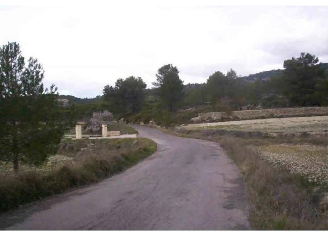 Terreno en venta en Alcoy / Alcoi, Alicante photo 2