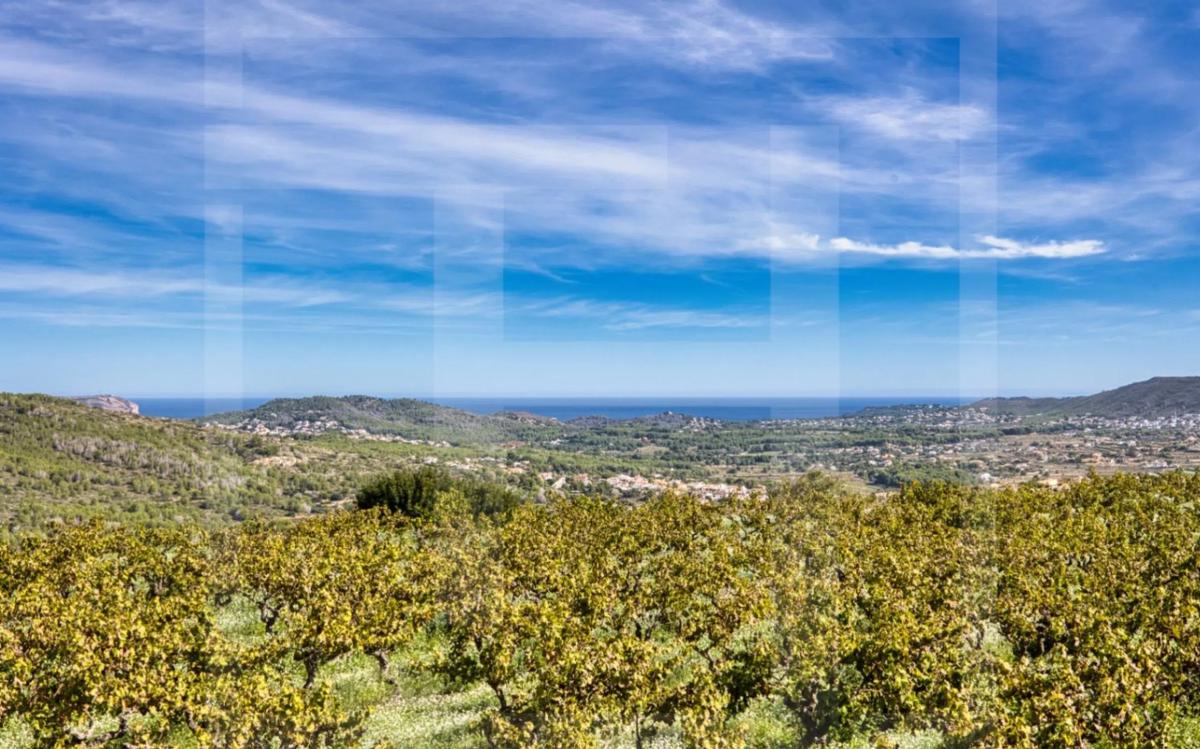 Terreno en venta en Benitachell, Alicante photo 1