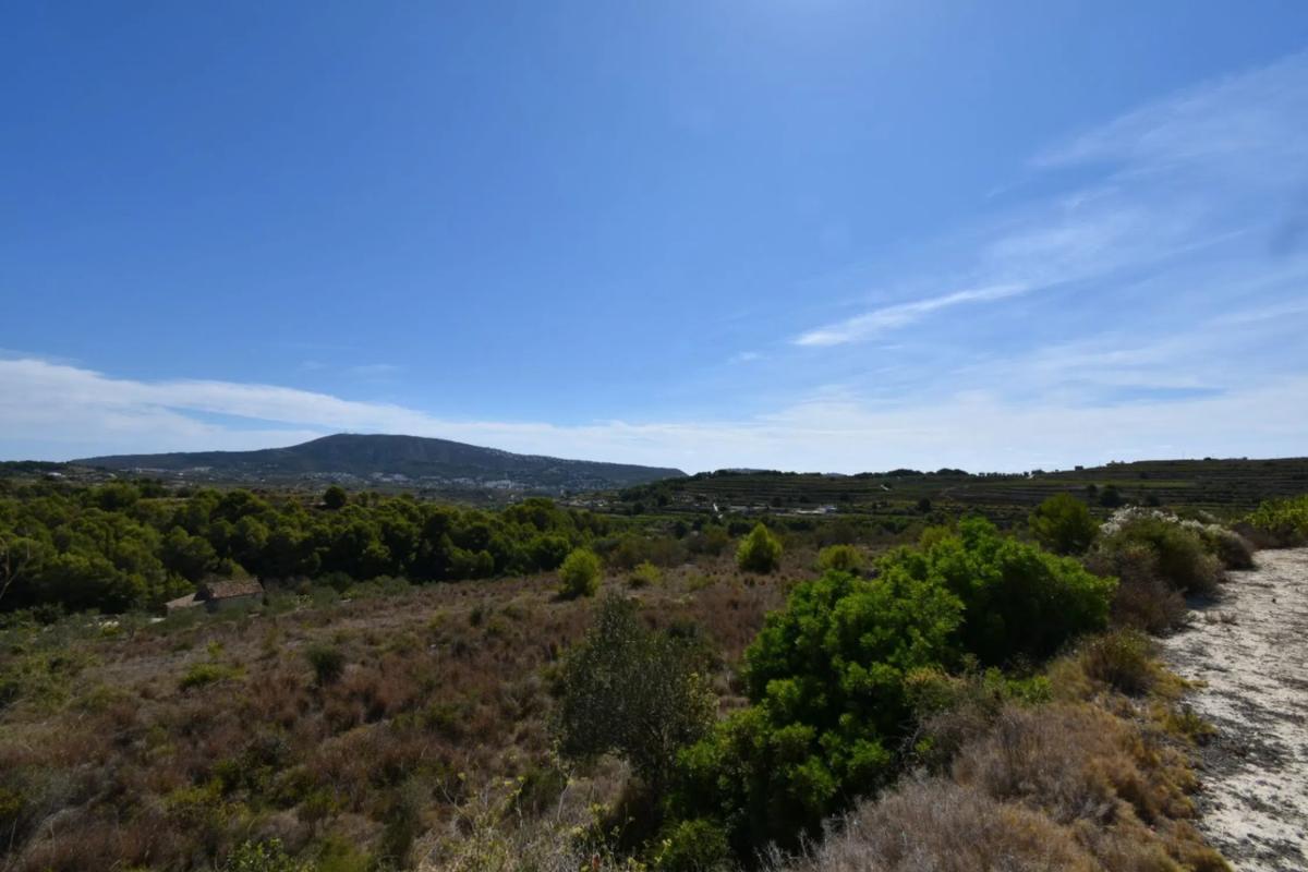 Terreno en venta en Teulada, Alicante photo 2