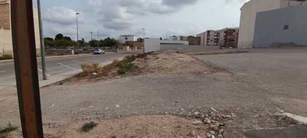 Terreno en calle Luis de Góngora s/n sn thumbnail 1