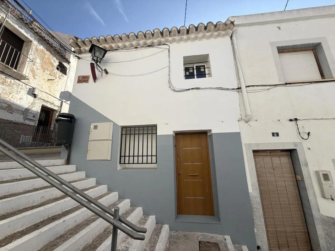Propiedades en venta y alquiler en España photo 4