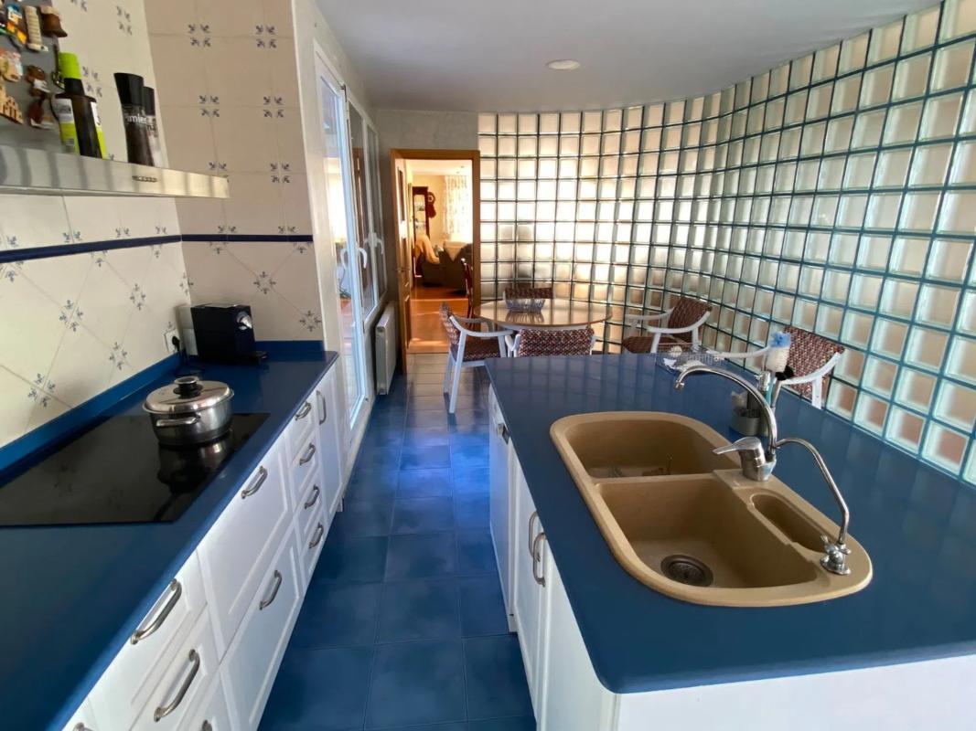 Properties for sale and rent in Spain photo 5