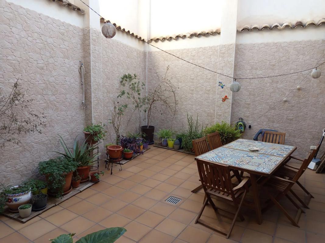Propiedades en venta y alquiler en España photo 2
