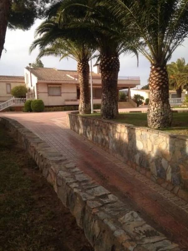 Properties for sale and rent in Spain photo 4