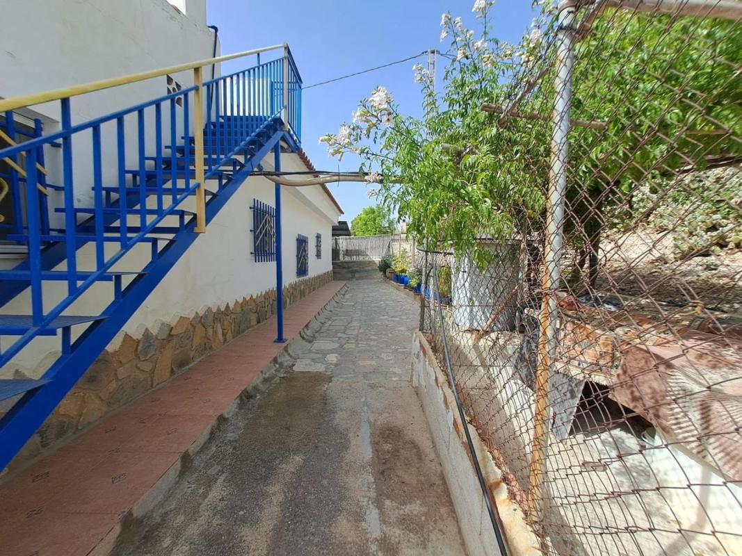 Propiedades en venta y alquiler en España photo 3