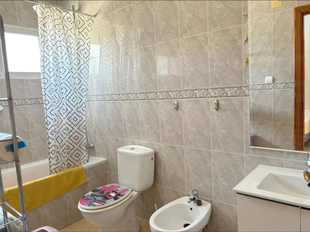 Properties for sale and rent in Spain photo 5