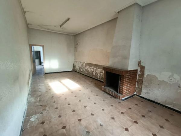 Casa independiente en calle Conde Plasencia, 3 thumbnail 1