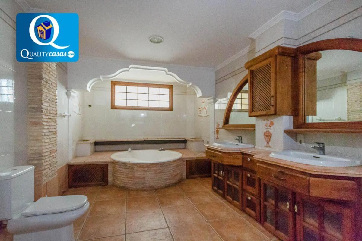 Properties for sale and rent in Spain photo 3