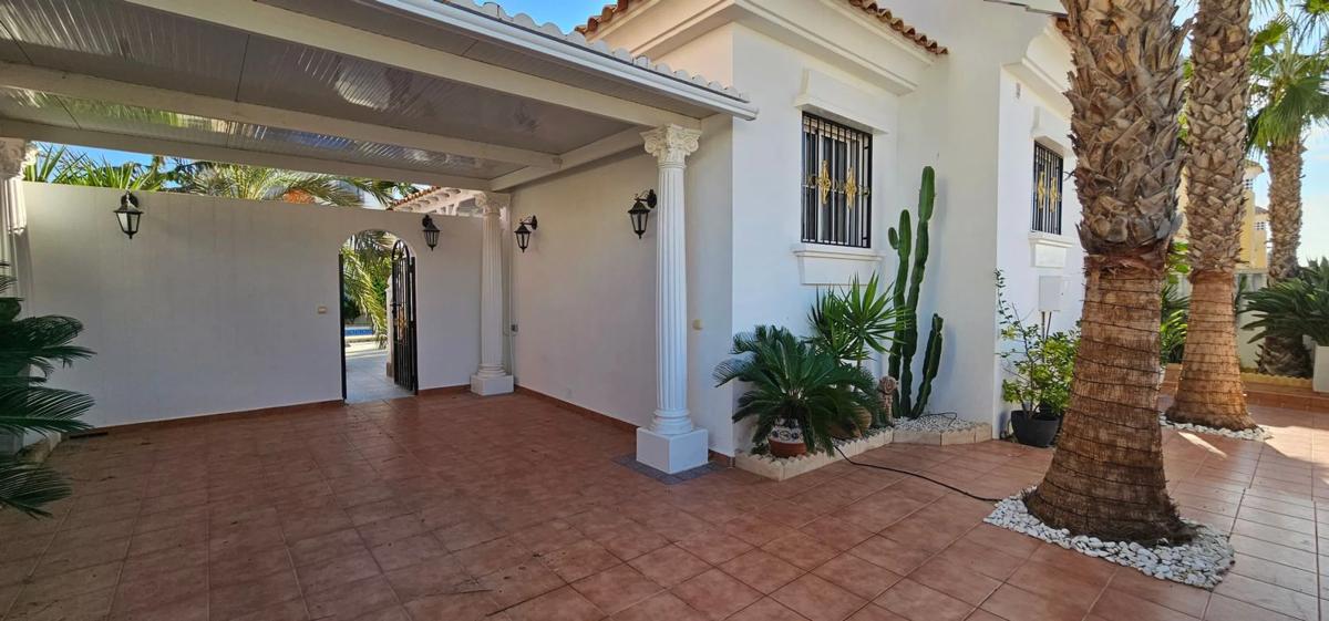 Properties for sale and rent in Spain photo 5