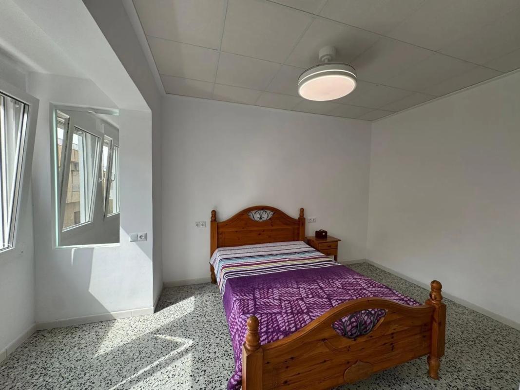 Properties for sale and rent in Spain photo 4