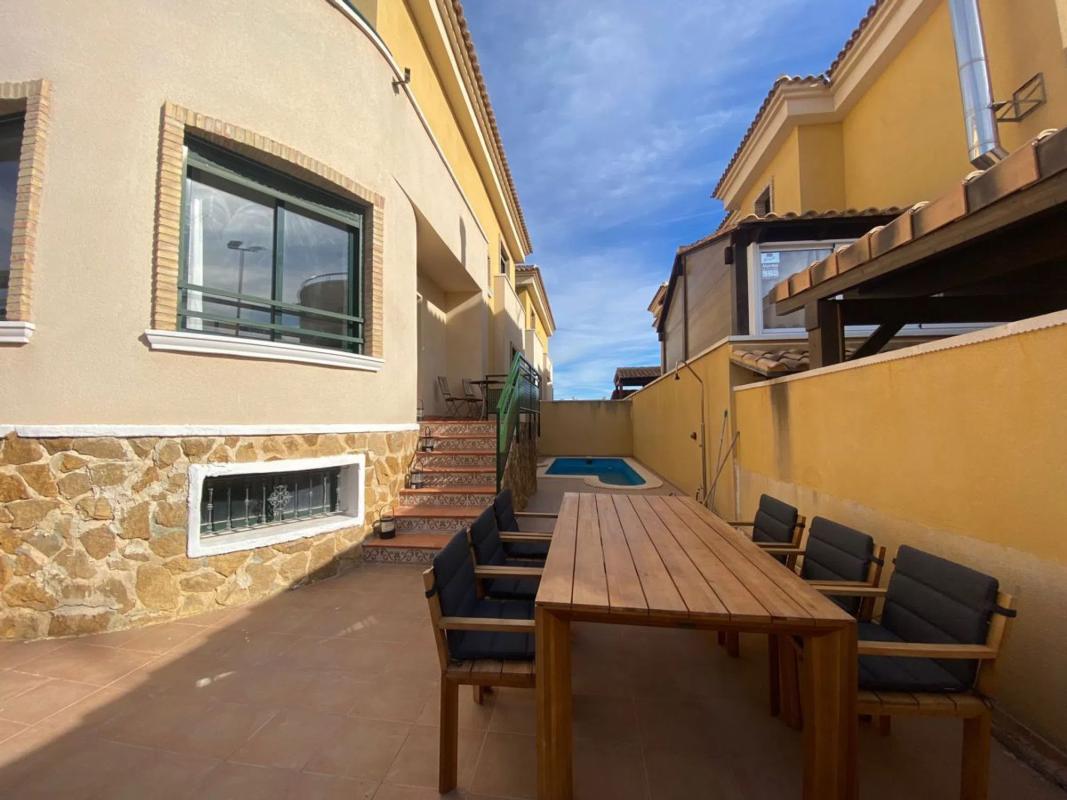 Properties for sale and rent in Spain photo 3