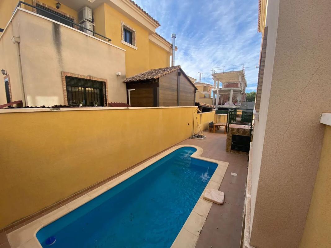 Properties for sale and rent in Spain photo 1