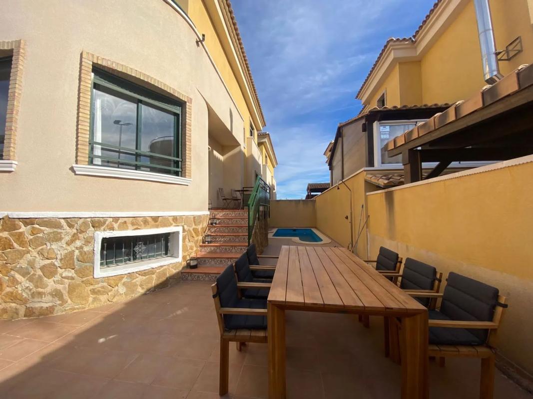 Properties for sale and rent in Spain photo 5