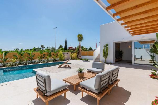 Casa independiente en calle Formentera s/n photo 1