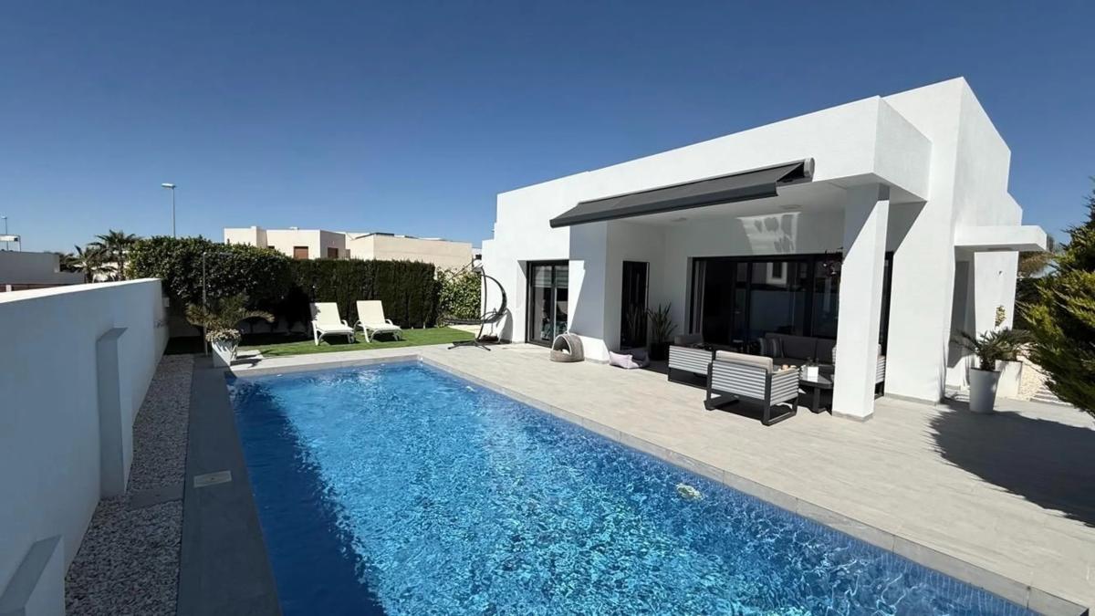 Propiedades en venta y alquiler en España photo 1