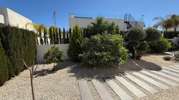 Casa independiente en C. Jacinto Benavente photo 4