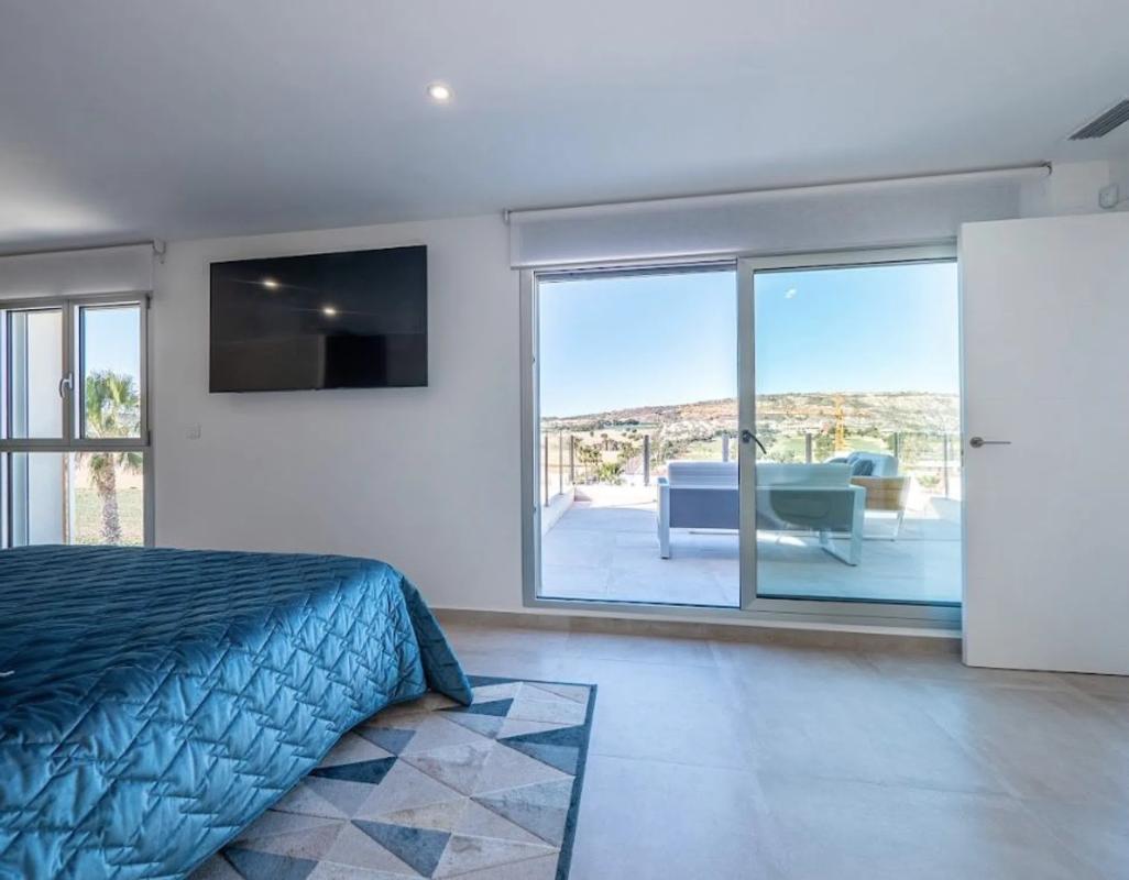 Properties for sale and rent in Spain photo 4