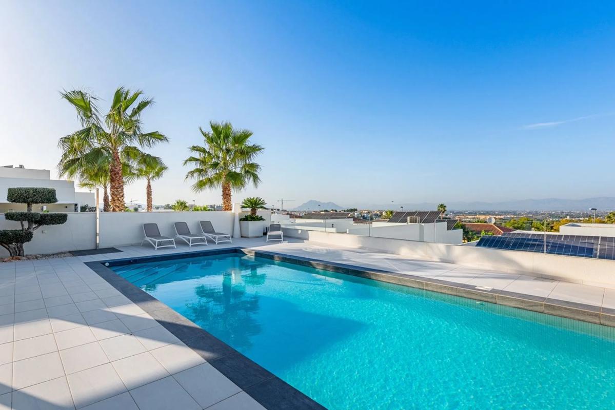 Properties for sale and rent in Spain photo 2