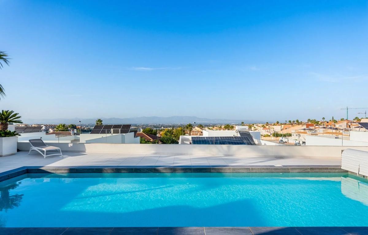 Properties for sale and rent in Spain photo 5