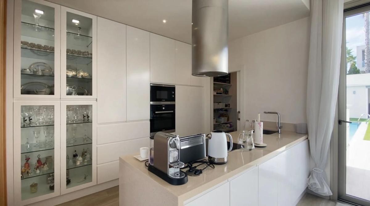 Properties for sale and rent in Spain photo 2