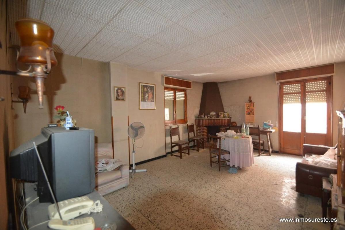 Недвижимость на продажу и в аренду в Испании photo 2