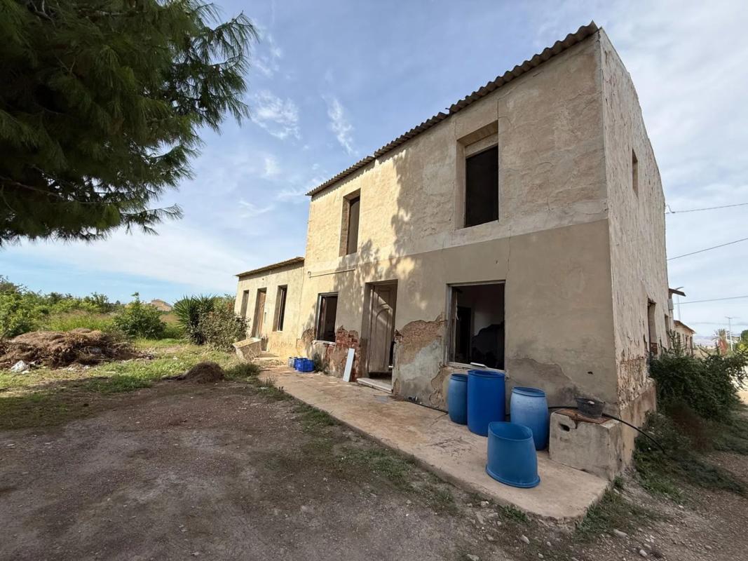 Properties for sale and rent in Spain photo 2