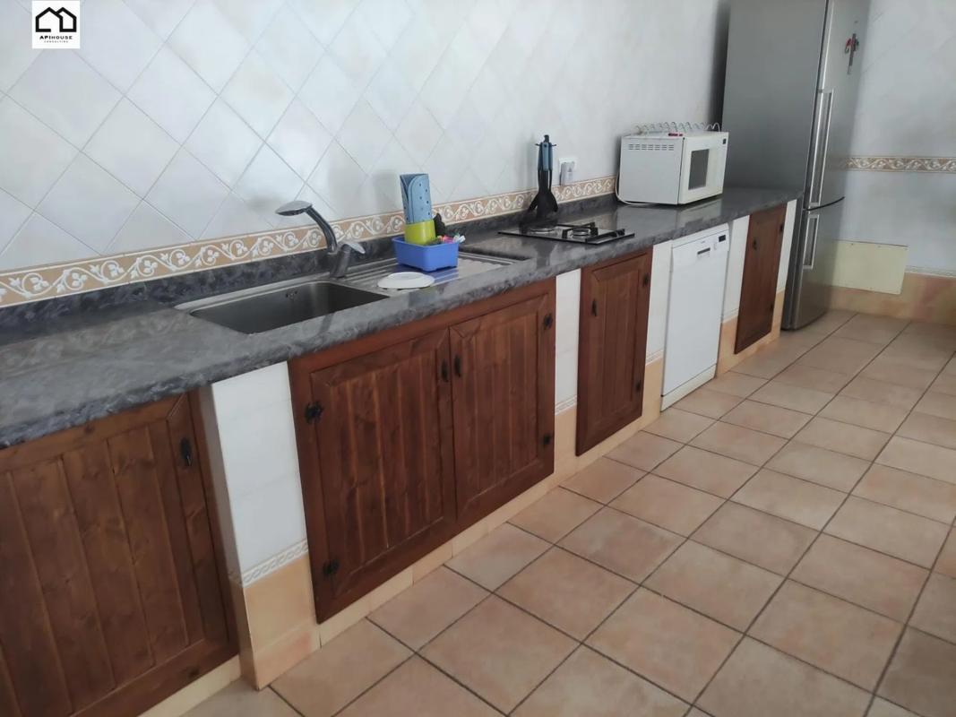 Propiedades en venta y alquiler en España photo 2