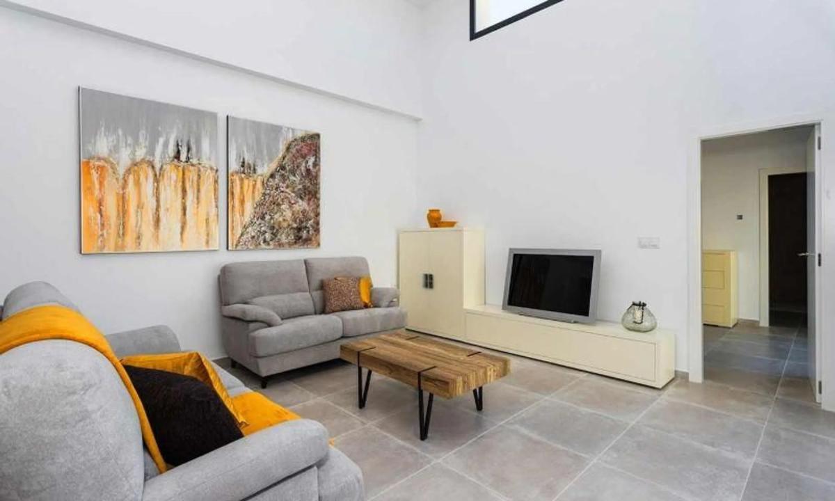 Продажа отдельного шале в Calle Maestro Serrano, Дая Нueva photo 4