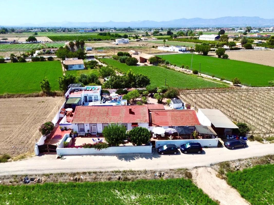 Propiedades en venta y alquiler en España photo 1