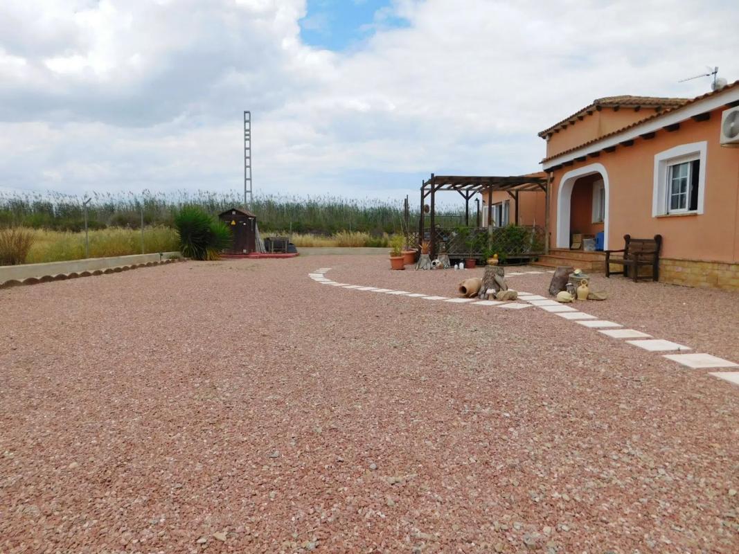 Properties for sale and rent in Spain photo 4