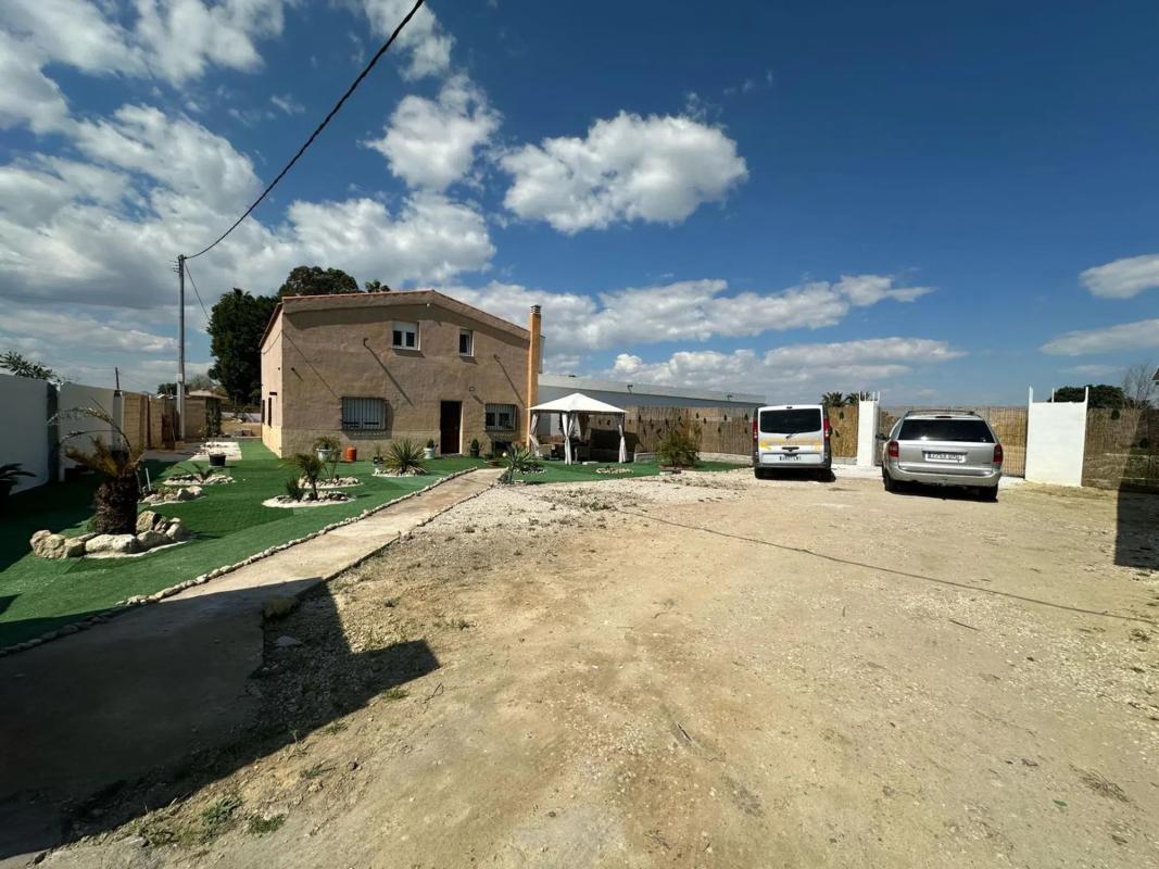 Venta de finca rústica en  Dolores , Dolores photo 2