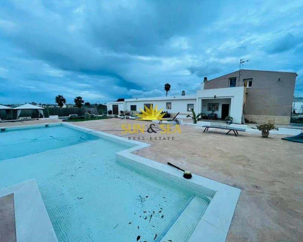 Properties for sale and rent in Spain photo 3