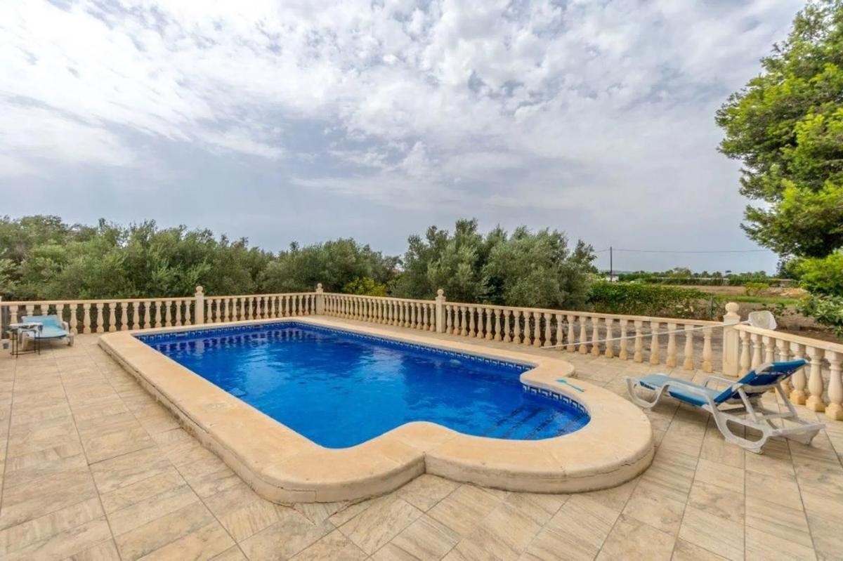 Properties for sale and rent in Spain photo 1