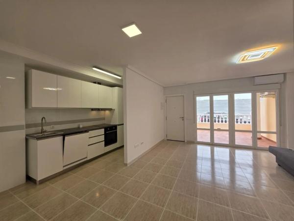 Casa independiente en calle San Fulgencio thumbnail 1