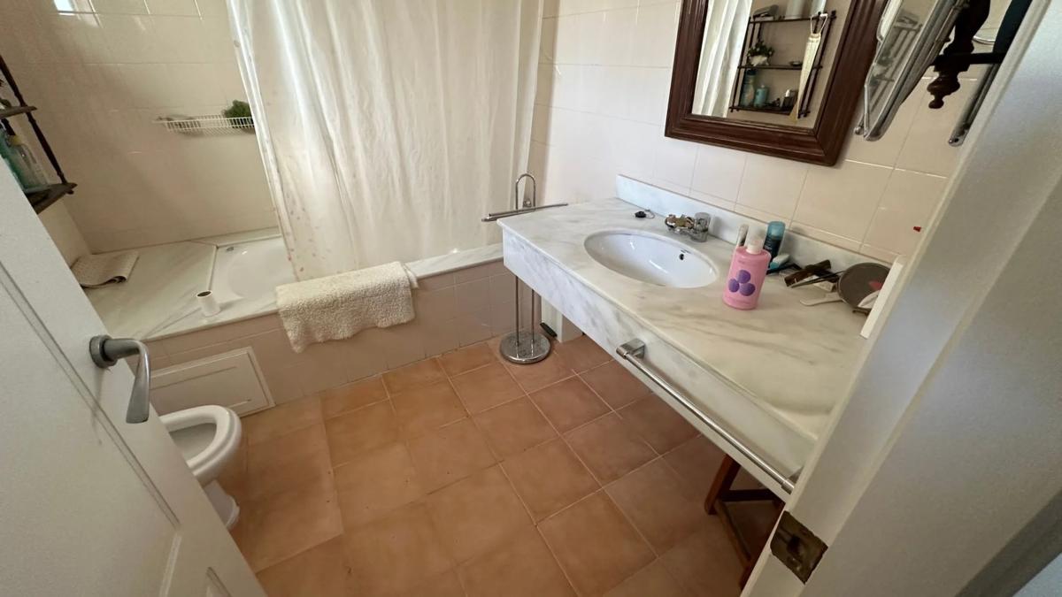 Propiedades en venta y alquiler en España photo 1